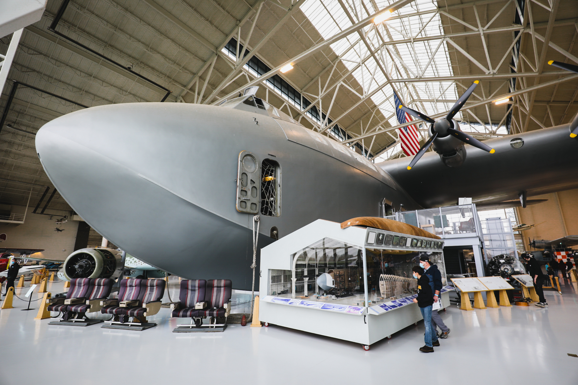 The Spruce Goose: one of the largest aircraft ever built in aviation ...